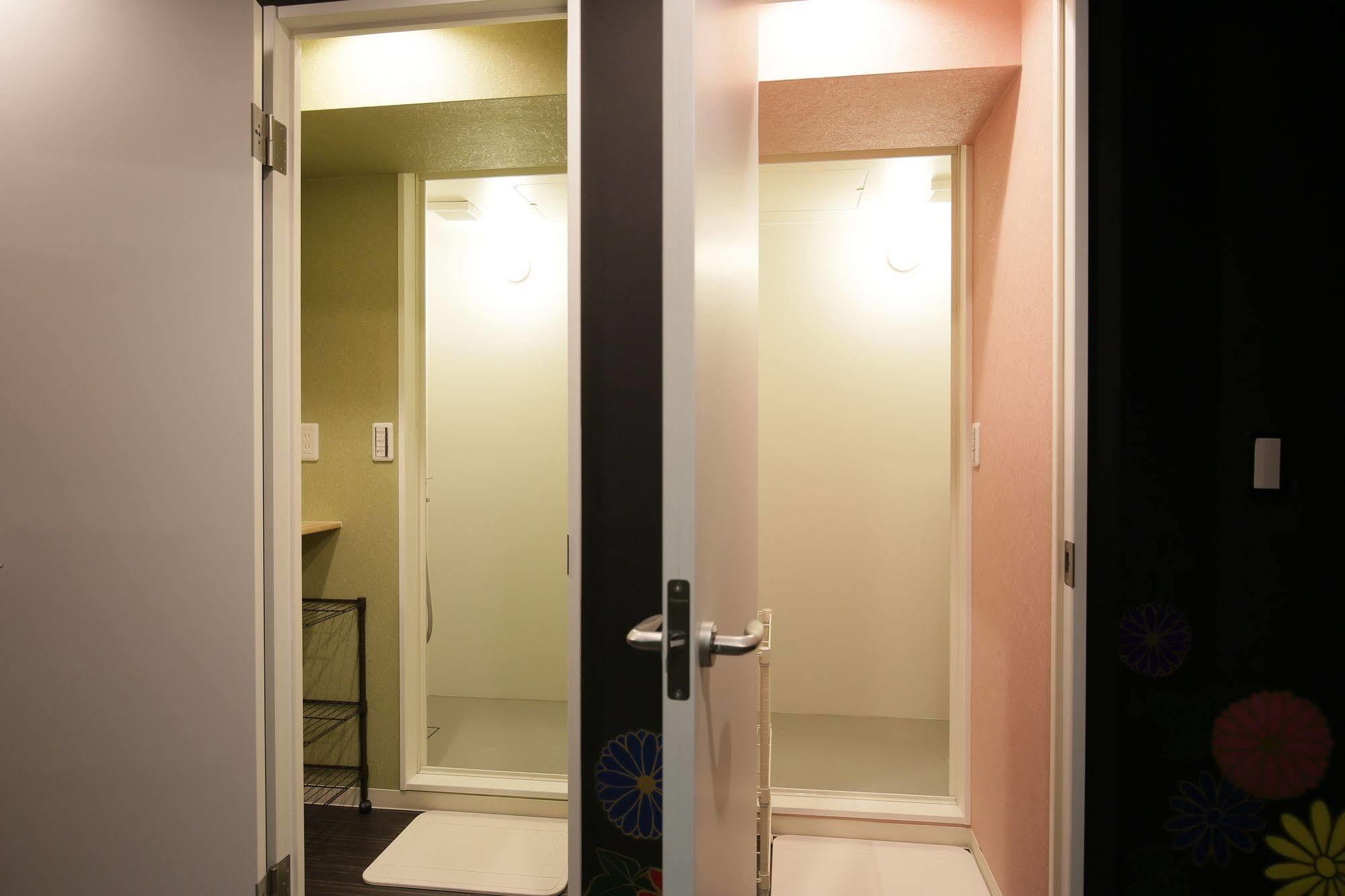 Samurais Hostel Ikebukuro Tokyo Bagian luar foto